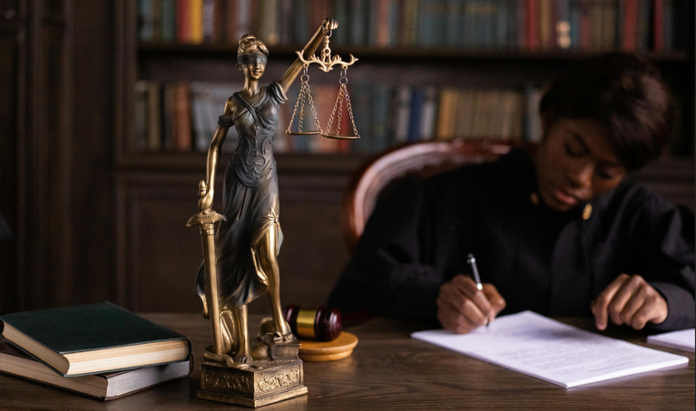 Four Major Roles of the Litigation Paralegal